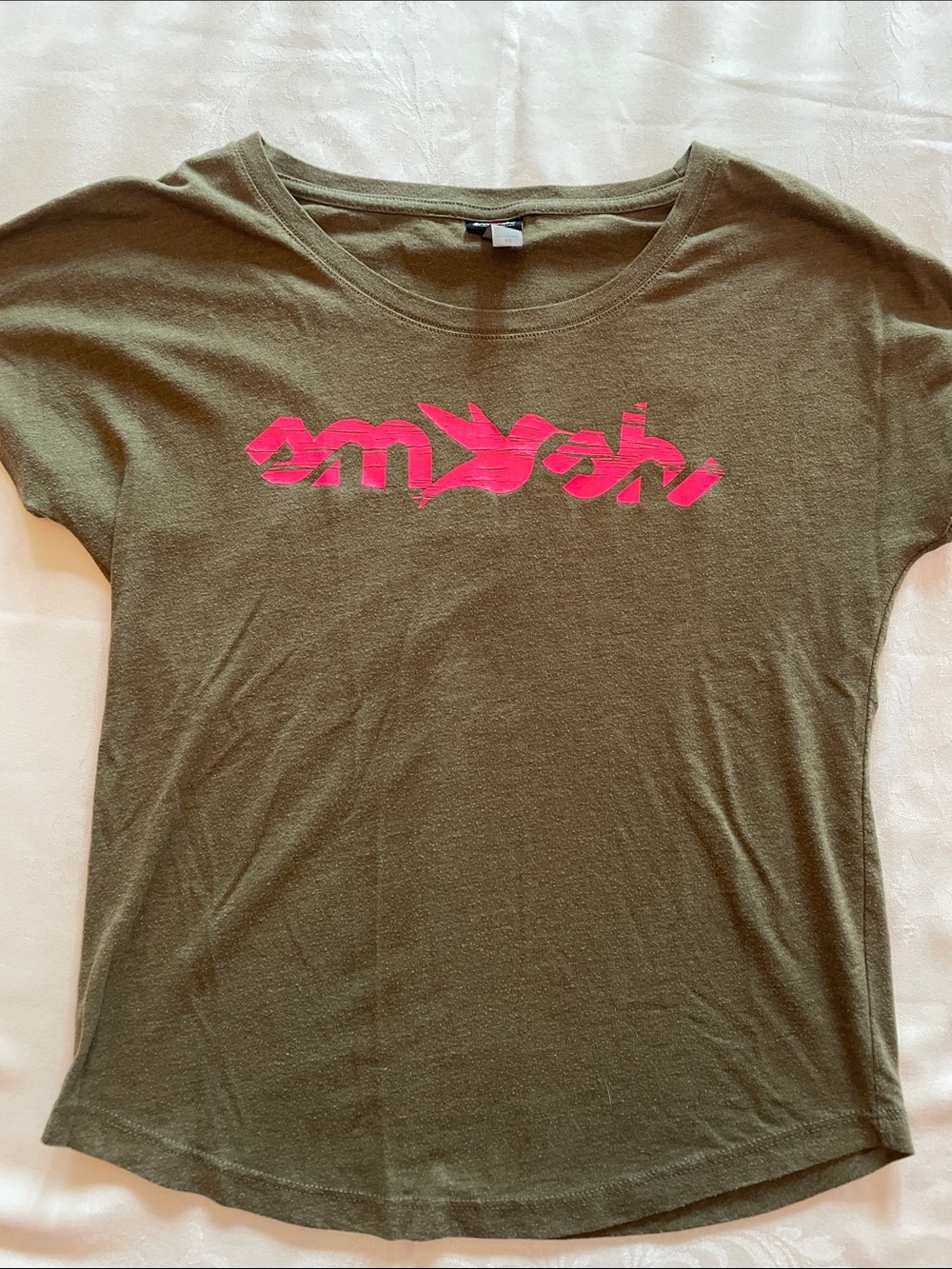 Smashfest Queen Women's Olive Green Graphic Tee with Pink Logo